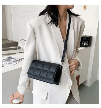 1Pcs Womens Bag Autumn Winter New Female Literary SingleShoulder Bag Minority Design CrossBody Bag Trend Womens Bag Bolsos