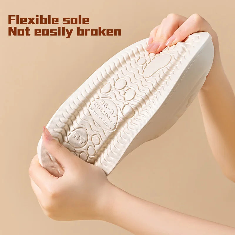 Waterproof cotton slippers for women in winter, new style for outdoor wear, non slip home insulation bag, and couple cotton shoe