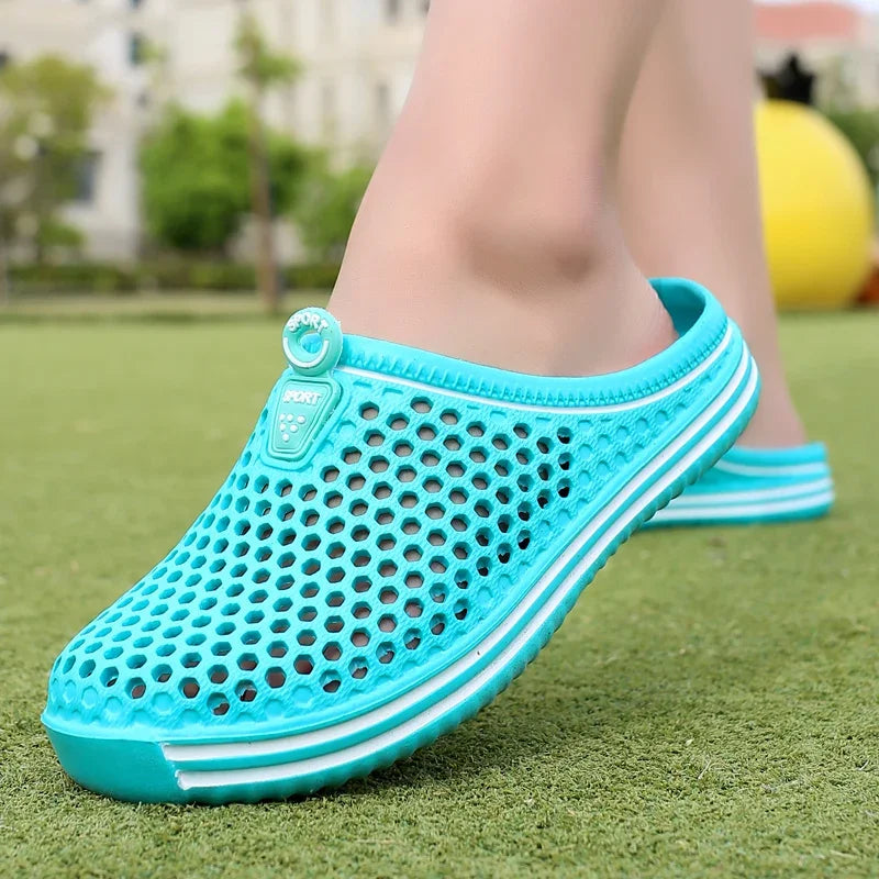 Comfortable Men Pool Sandals Summer Outdoor Beach Shoes Men Slip on Garden Clogs Casual Water Shower Slippers Unisex Zapatos