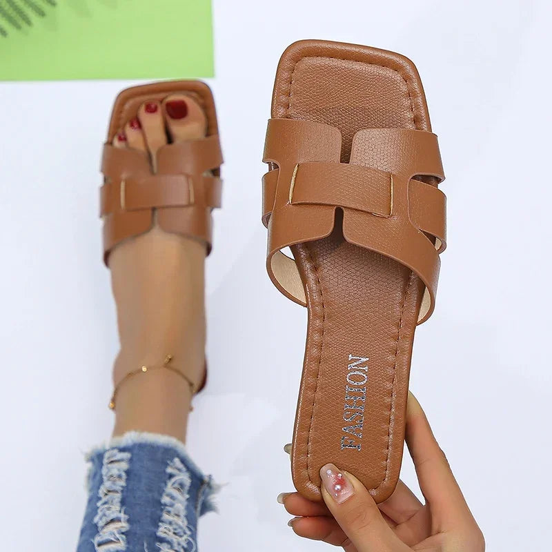 Luxury Summer Slippers Women Flat Outdoor Trend Beach Sandals Female Flip Flops Brand Design Slides Shoes Woman 2025 Big Size 43