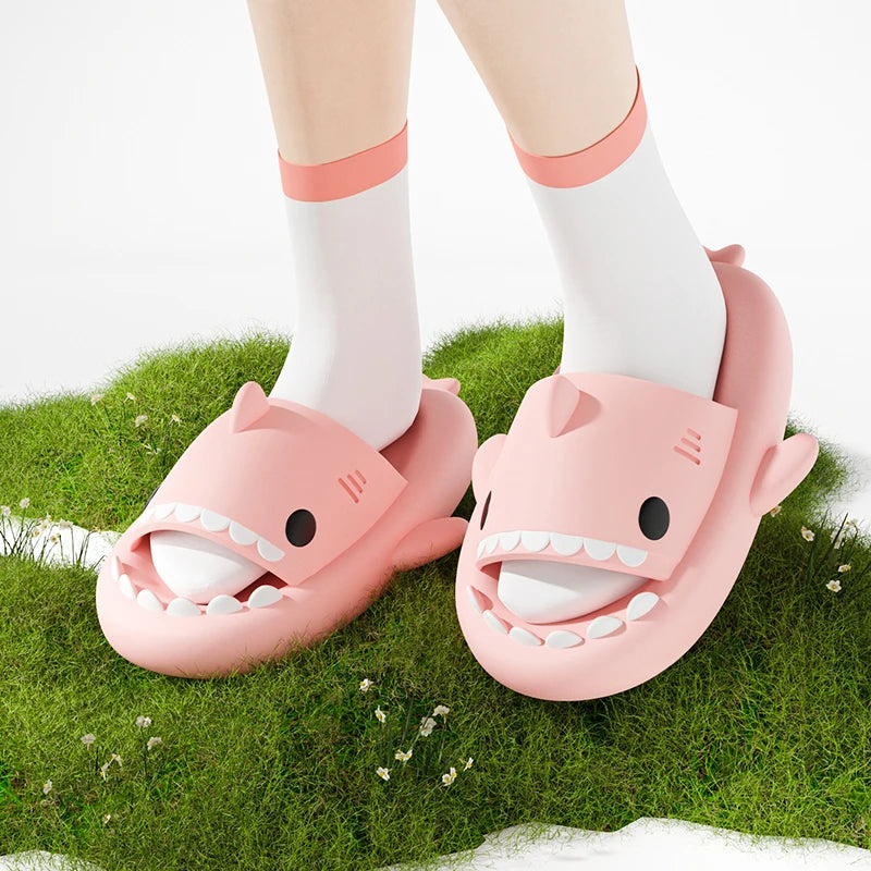 Feslishoet Shark Slippers Soft Beach Cloud Platform Women Indoor Bathroom Slides Summer Mules Outside EVA Men Shoes