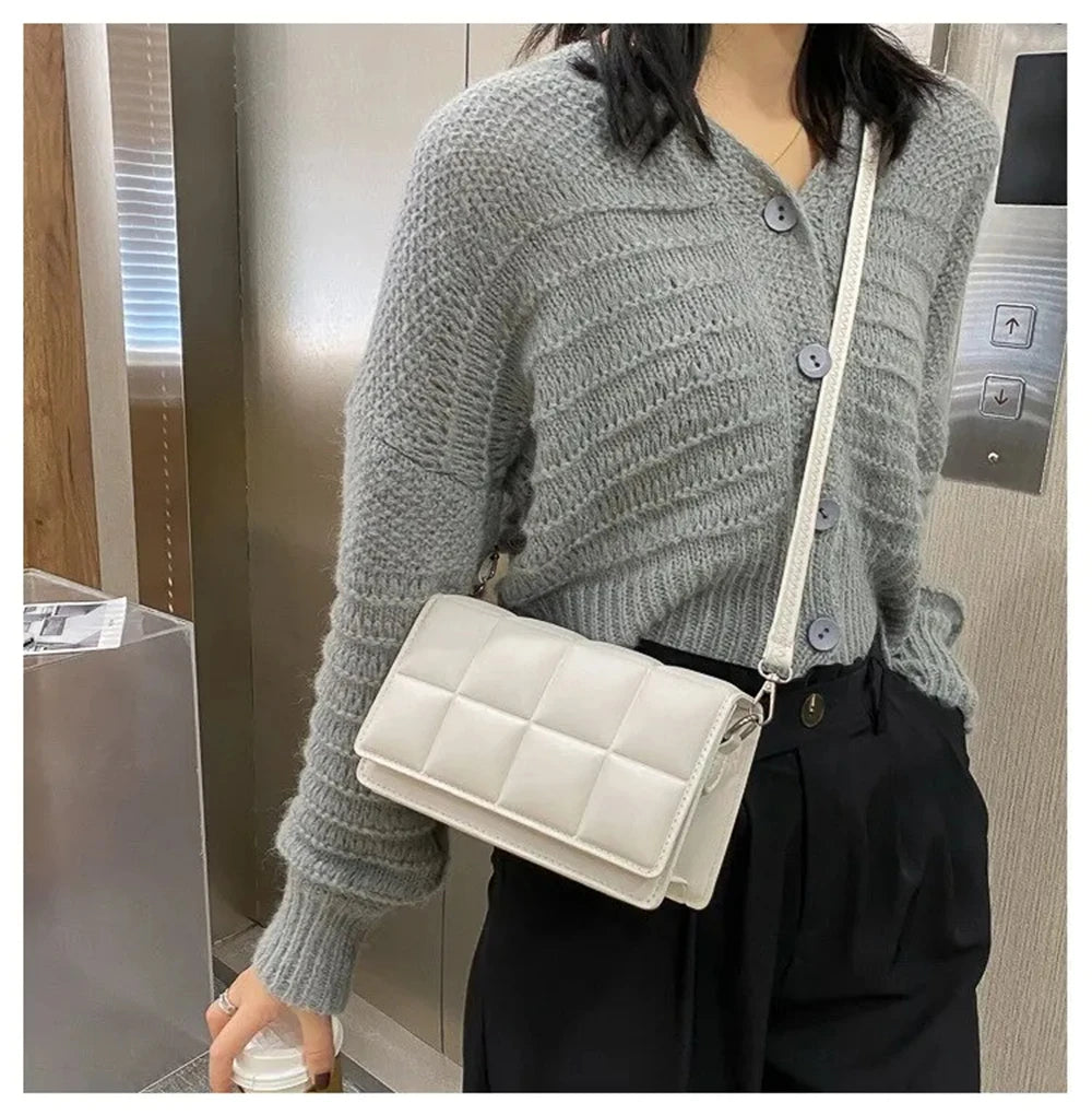 1Pcs Womens Bag Autumn Winter New Female Literary SingleShoulder Bag Minority Design CrossBody Bag Trend Womens Bag Bolsos