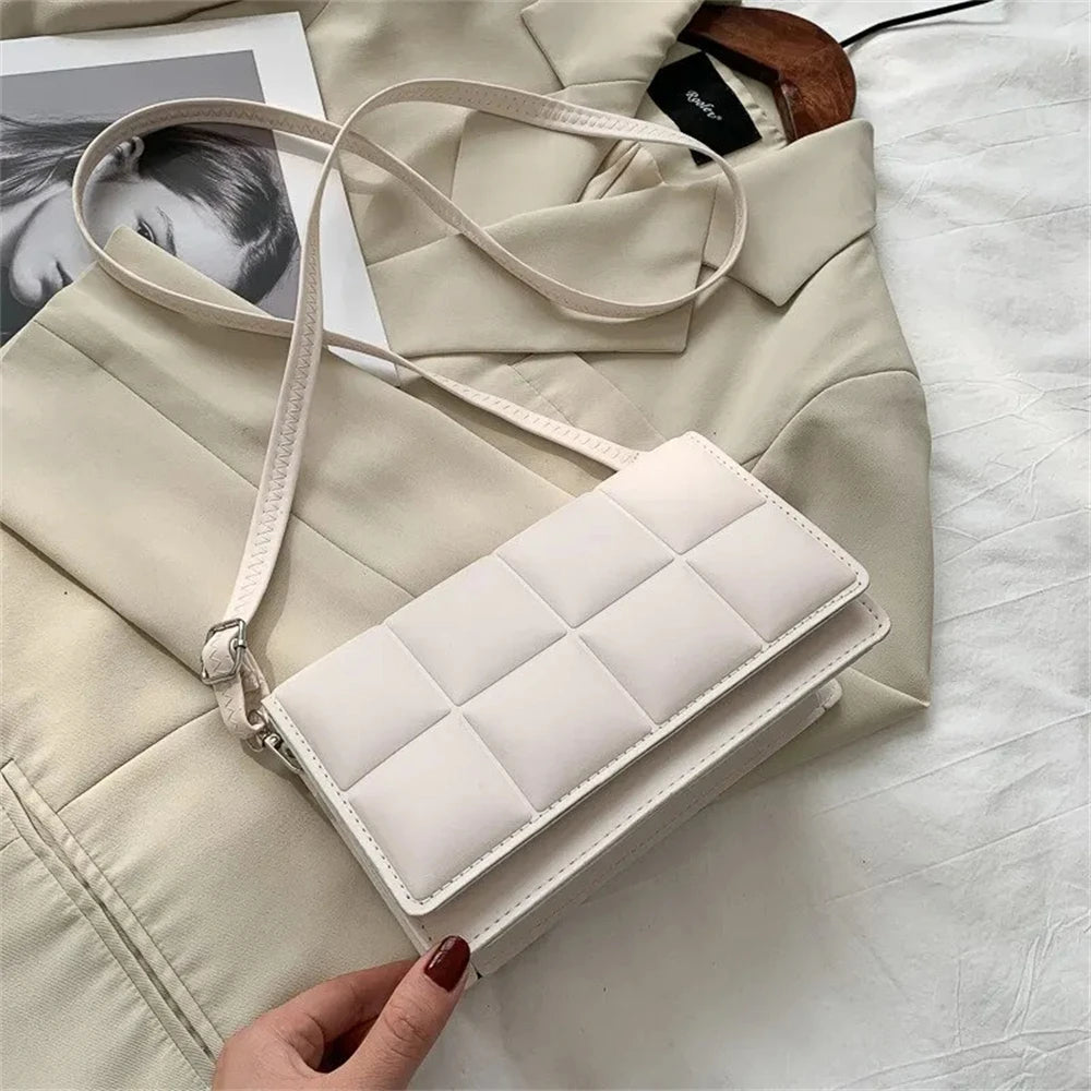1Pcs Womens Bag Autumn Winter New Female Literary SingleShoulder Bag Minority Design CrossBody Bag Trend Womens Bag Bolsos